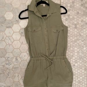 Cloth and stone romper